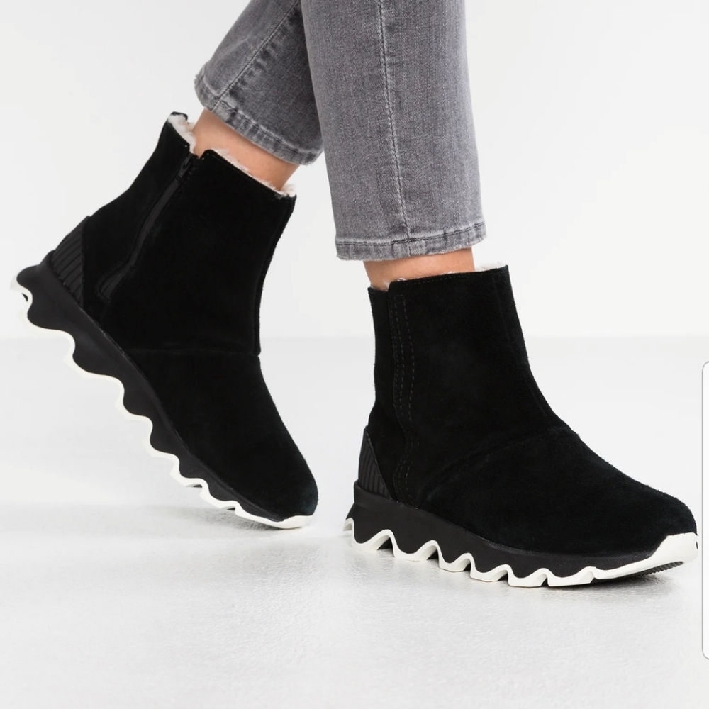 Sorel Kinetic Short Booties